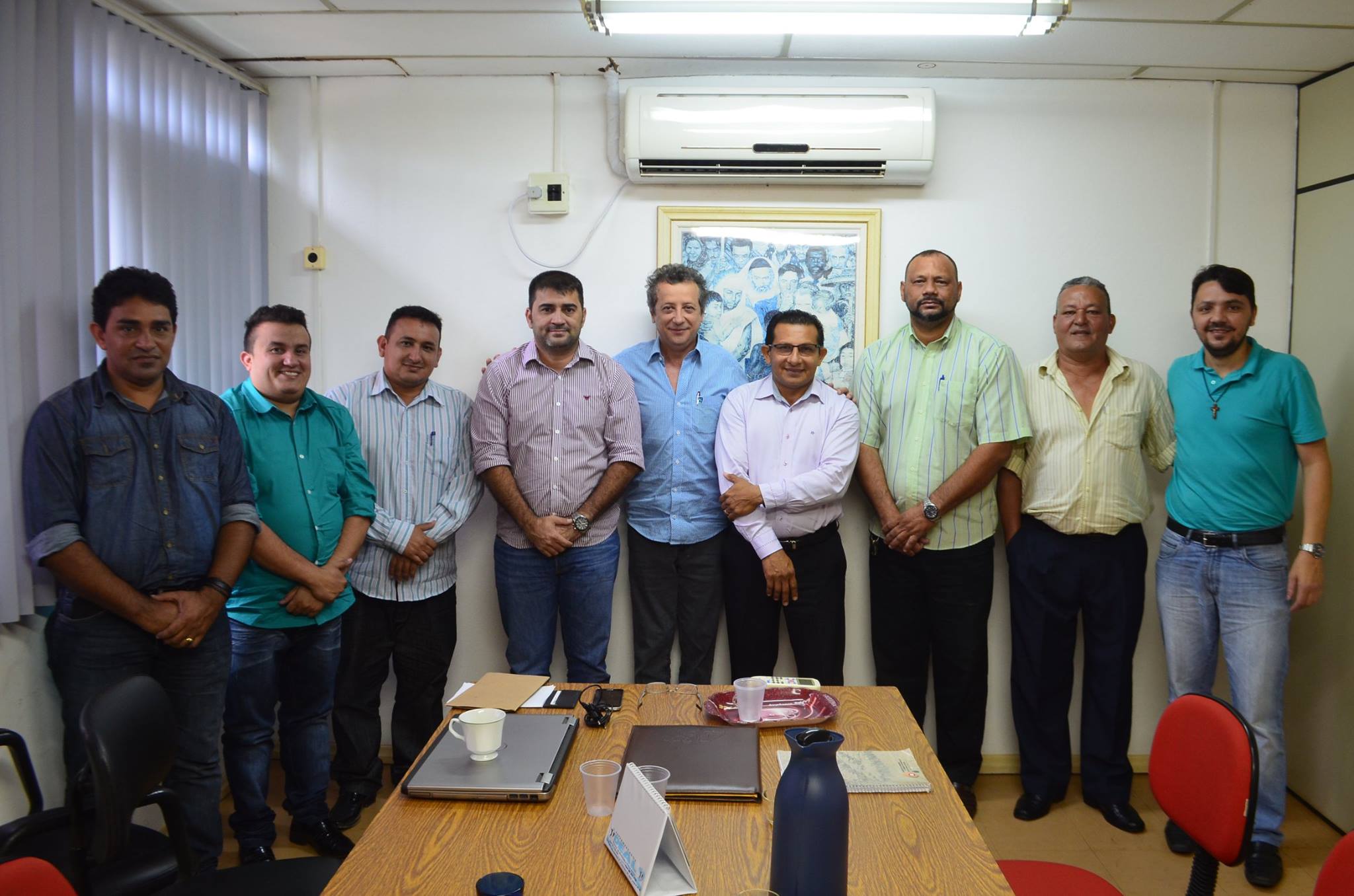 Prefeito Márcio Serrão juntamente com vice Irmão Tadeu e Secretários Municipais participam de reunião com gestores do grupo Jari.